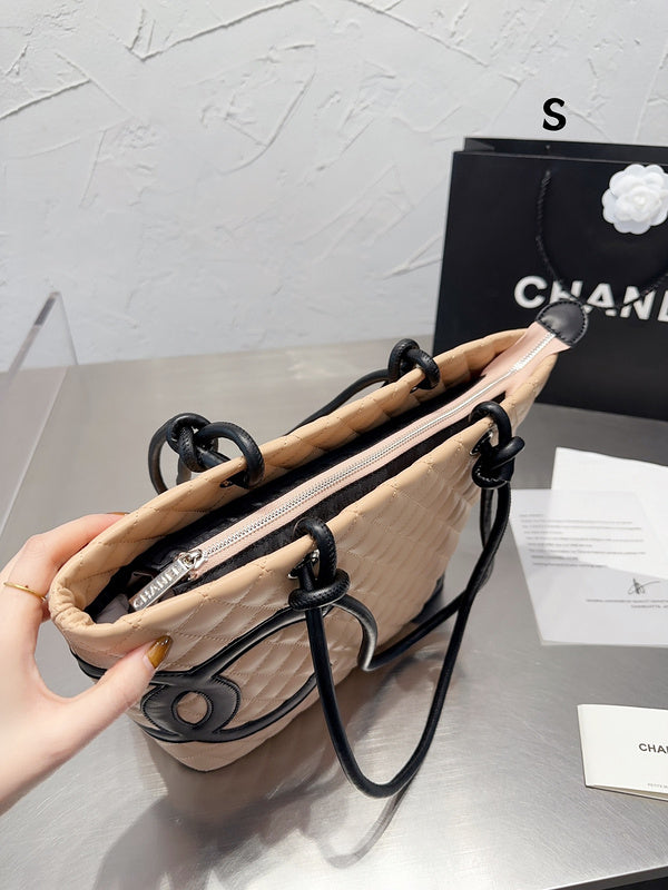 Luxurious Totes - CNL3 Bags - 419