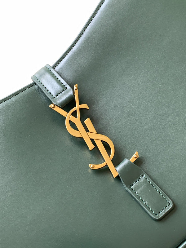 Luxurious Totes - Latest - 8575