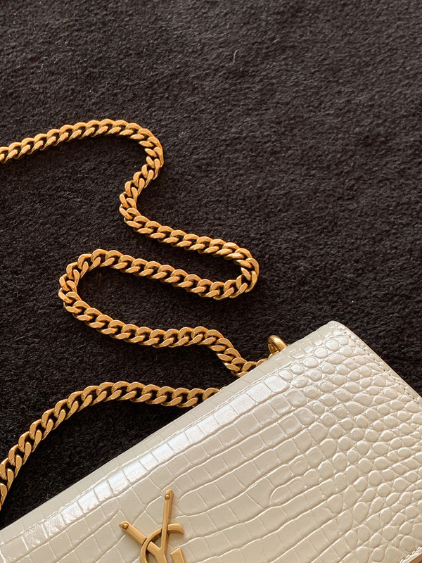 Luxurious Totes - Latest - 8884