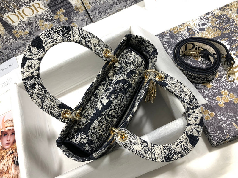 Luxurious Totes - Latest - 6512