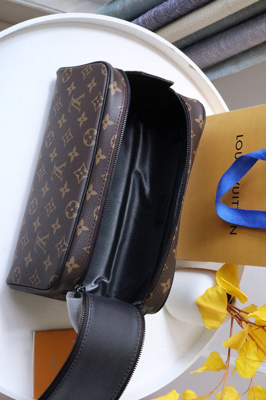 LOV - Luxurious Totes - 1034
