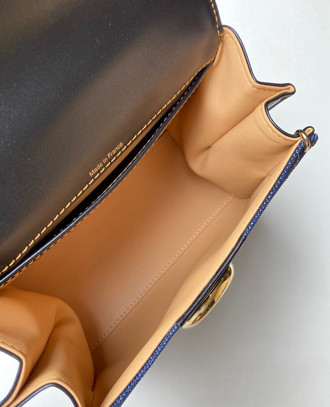 Luxurious Totes - Latest - 6108