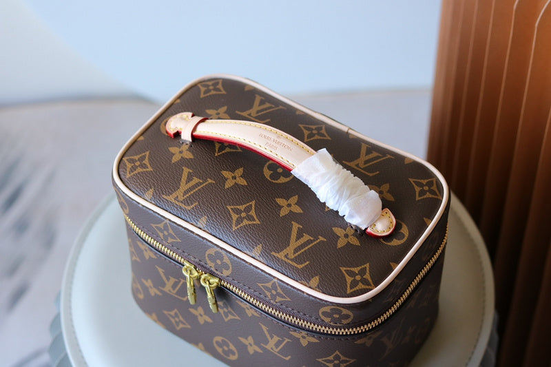 LOV - Luxurious Totes - 1837