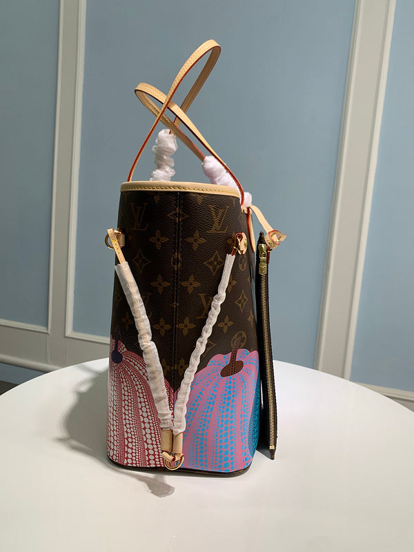 LOV - Luxurious Totes - 354
