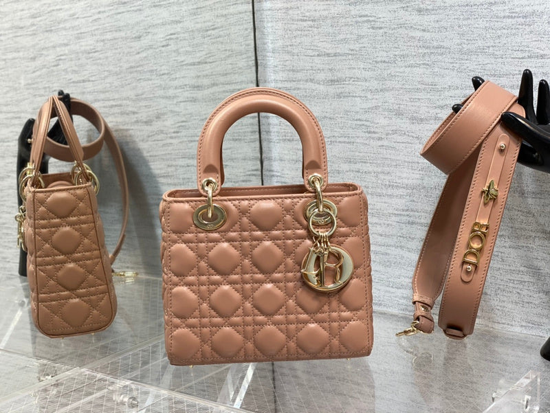 Luxurious Totes - Latest - 6234