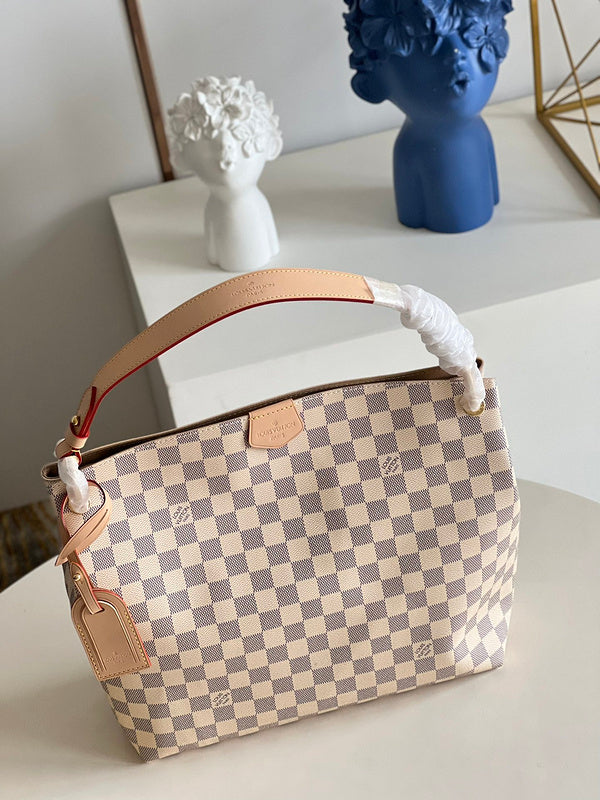 LOV - Luxurious Totes - 2008