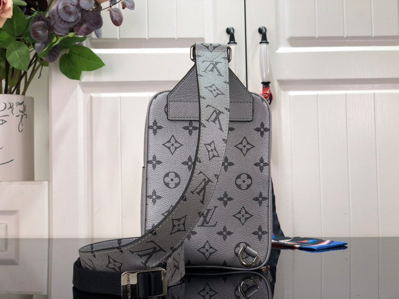 LOV - Luxurious Totes - 1597