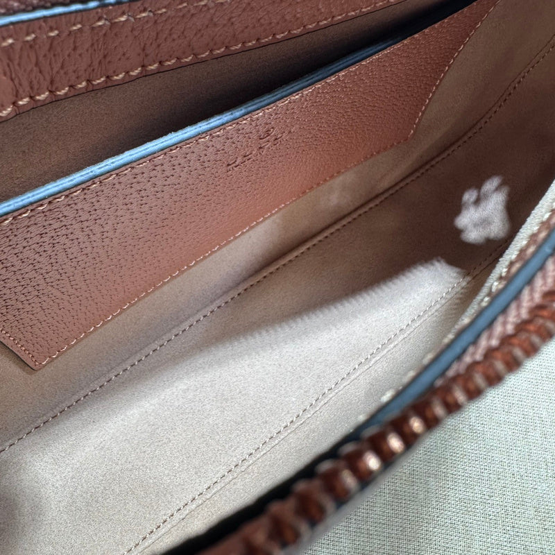 GUI - Luxurious Totes - 085