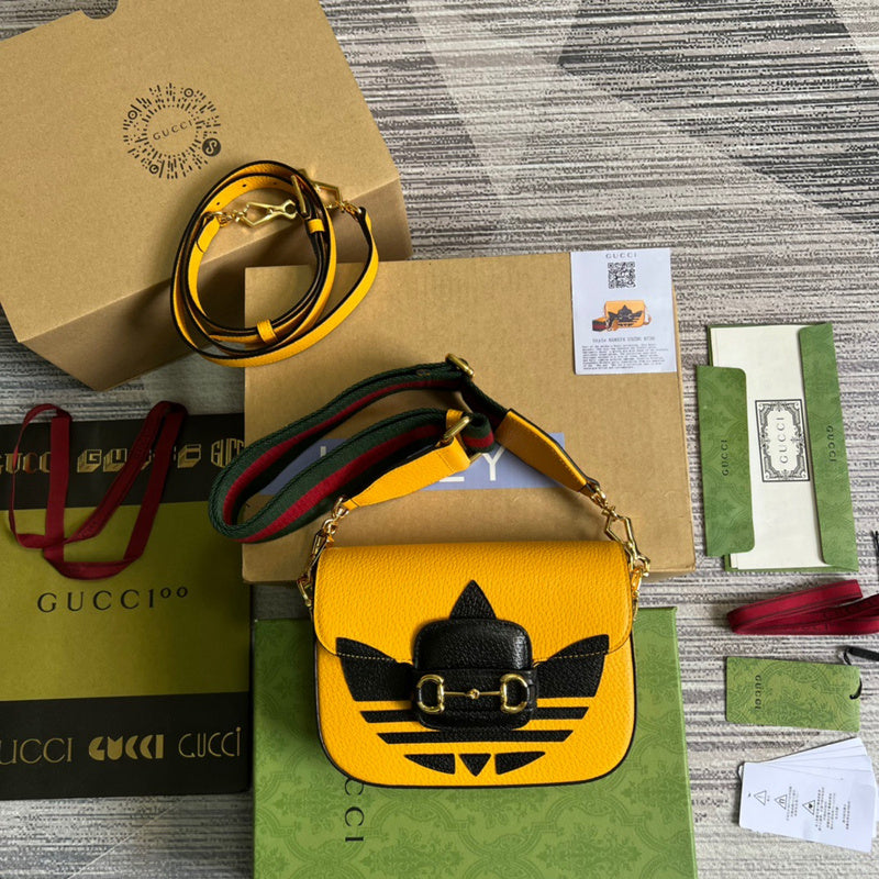 Lux-Totes - GCI Bags - 1972