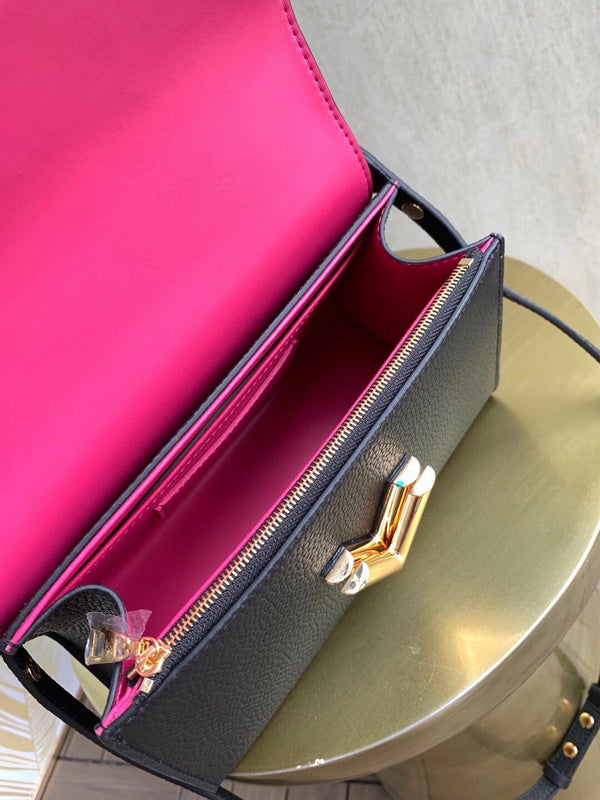 LOV - Luxurious Totes - 730