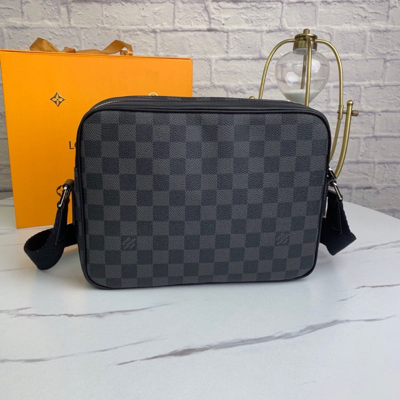 LOV - Luxurious Totes - 1603