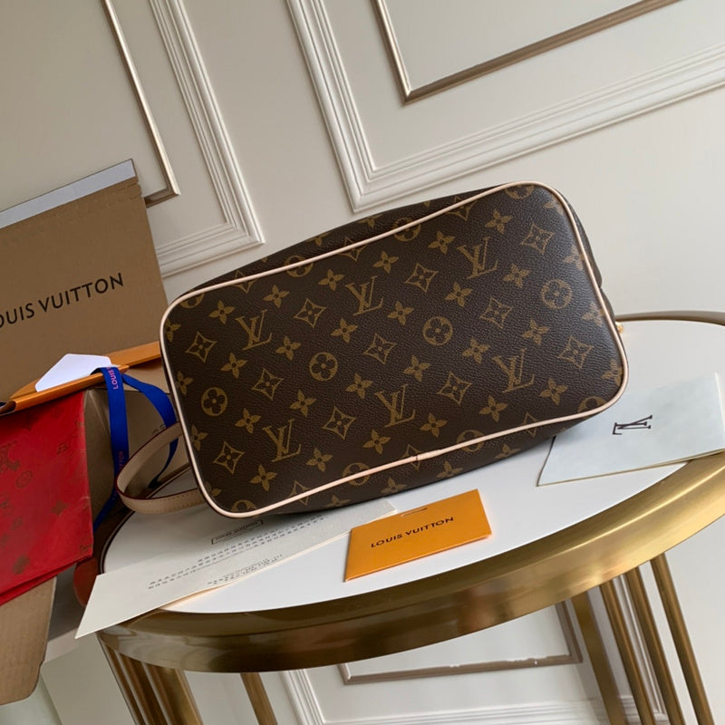 Luxurious Totes - Latest - 1810