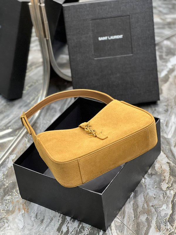 Luxurious Totes - Latest - 8119