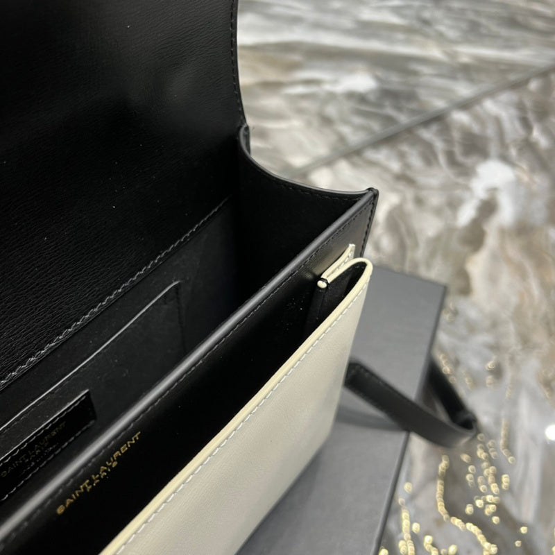 Luxurious Totes - Latest - 8223