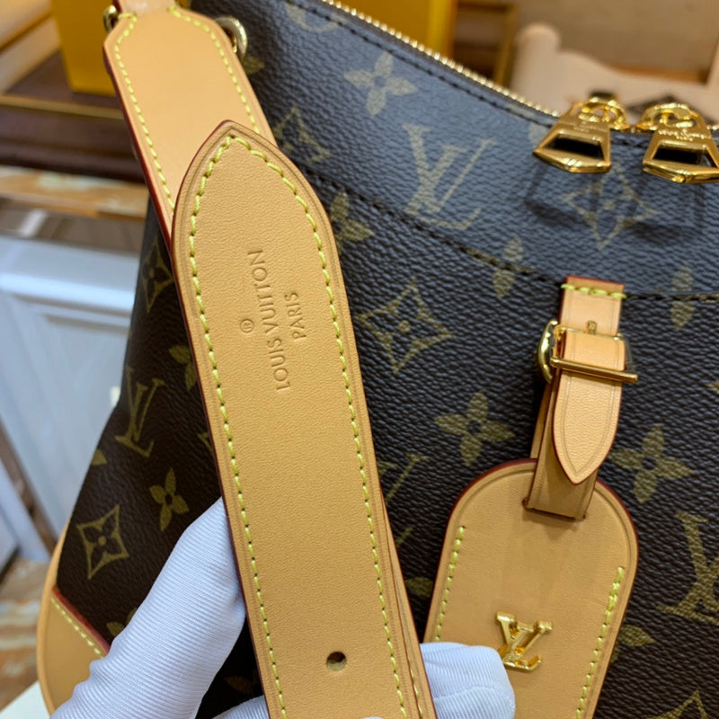 Luxurious Totes - Latest - 1627