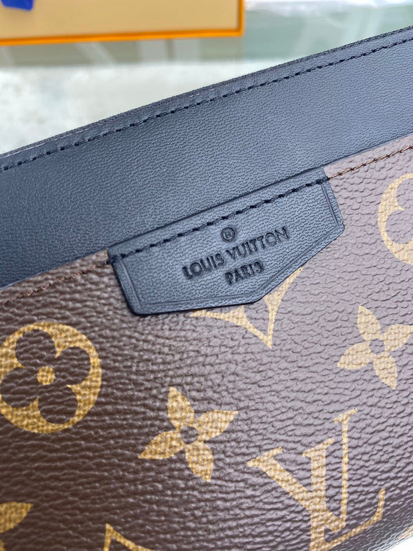 LOV - Luxurious Totes - 2270