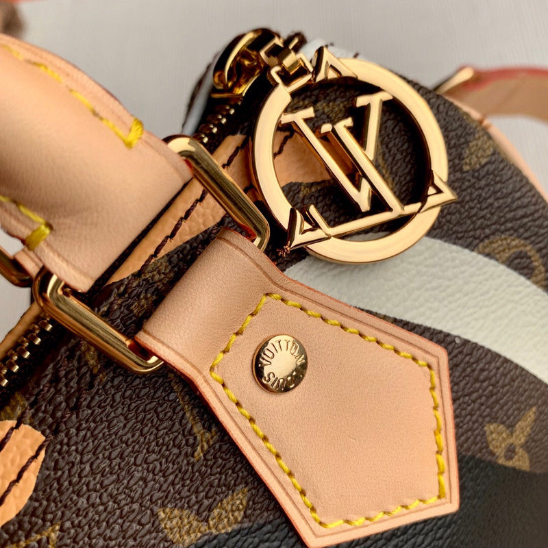 Luxurious Totes - Latest - 9694