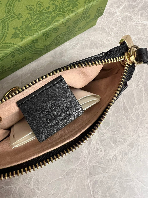 GUI - Luxurious Totes - 970