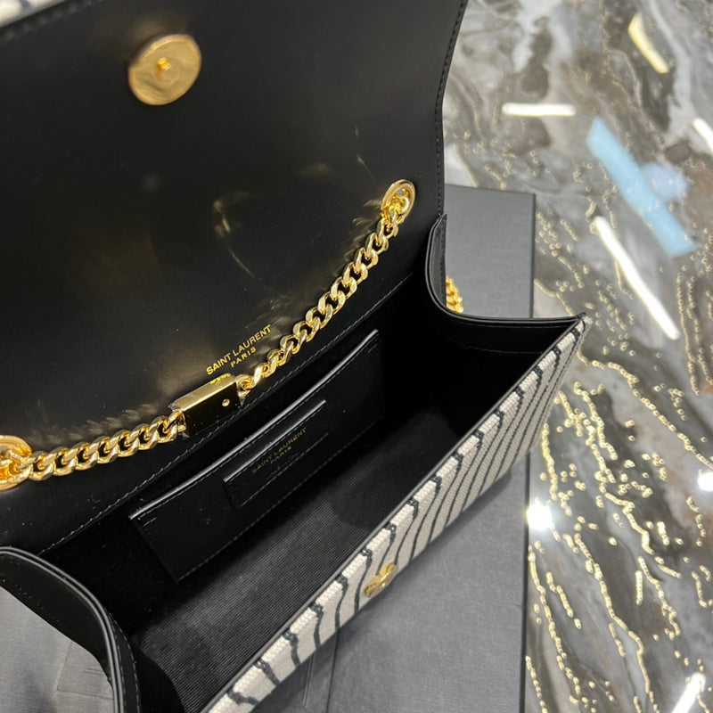 Luxurious Totes - Latest - 8115