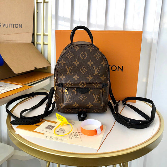 LOV - Luxurious Totes - 2521