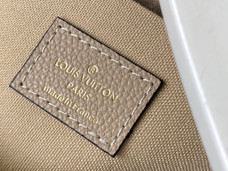 LOV - Luxurious Totes - 2590