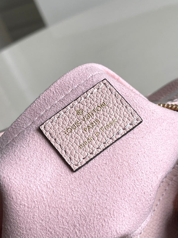 LOV - Luxurious Totes - 2449