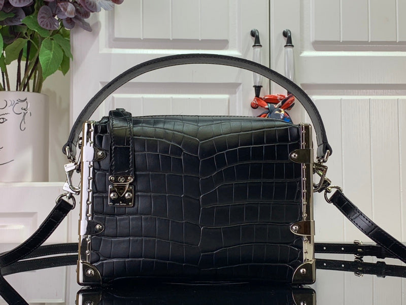 LOV - Luxurious Totes - 075