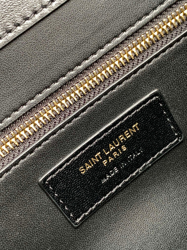 Luxurious Totes - Latest - 8159