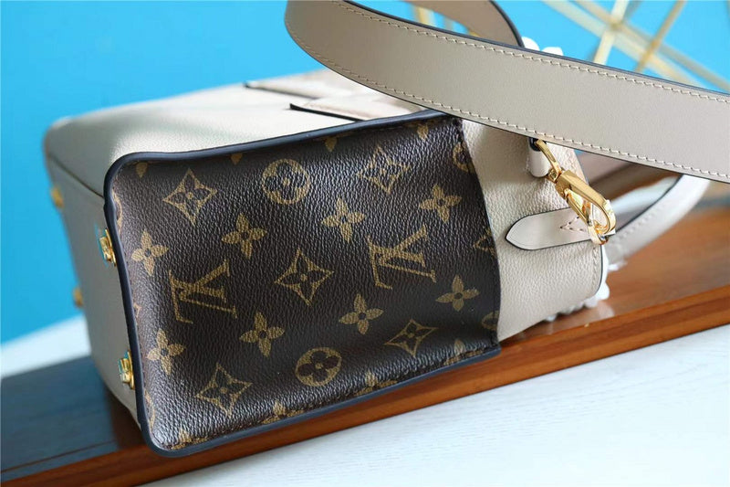 LOV - Luxurious Totes - 2405