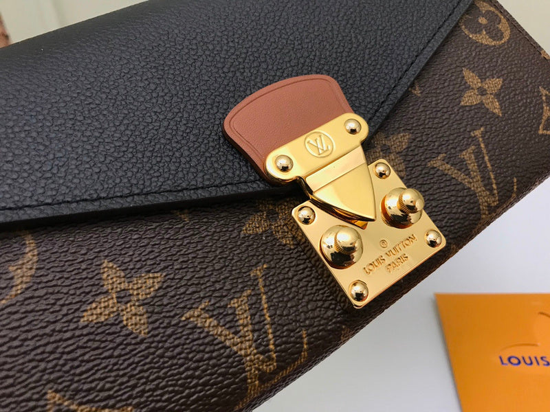 Luxurious Totes - Latest - 672