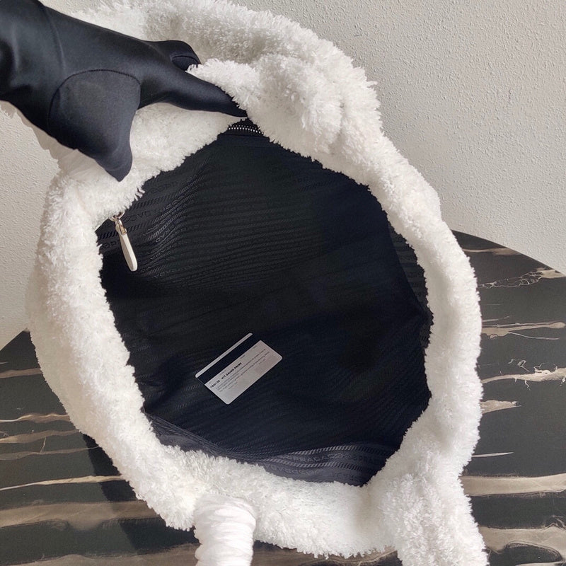 Luxurious Totes - Latest - 4679