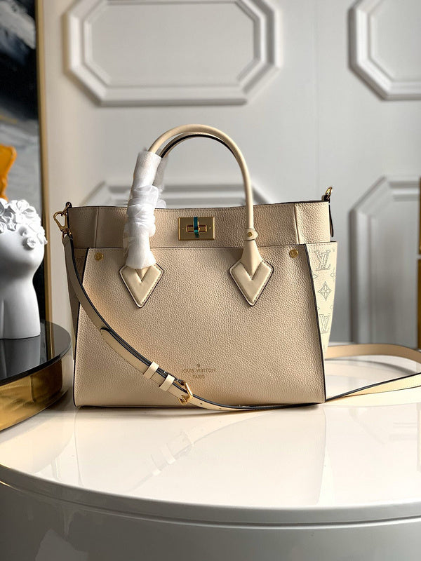 LOV - Luxurious Totes - 2516