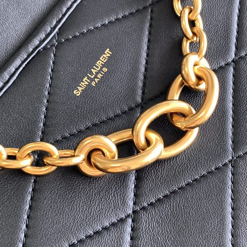 Luxurious Totes - Latest - 8140