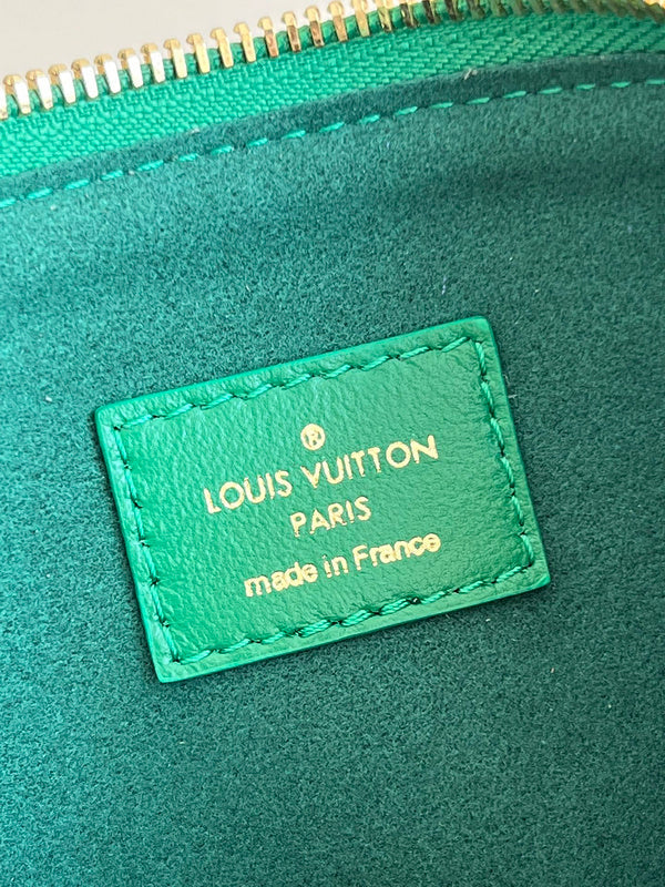 LOV - Luxurious Totes - 2064