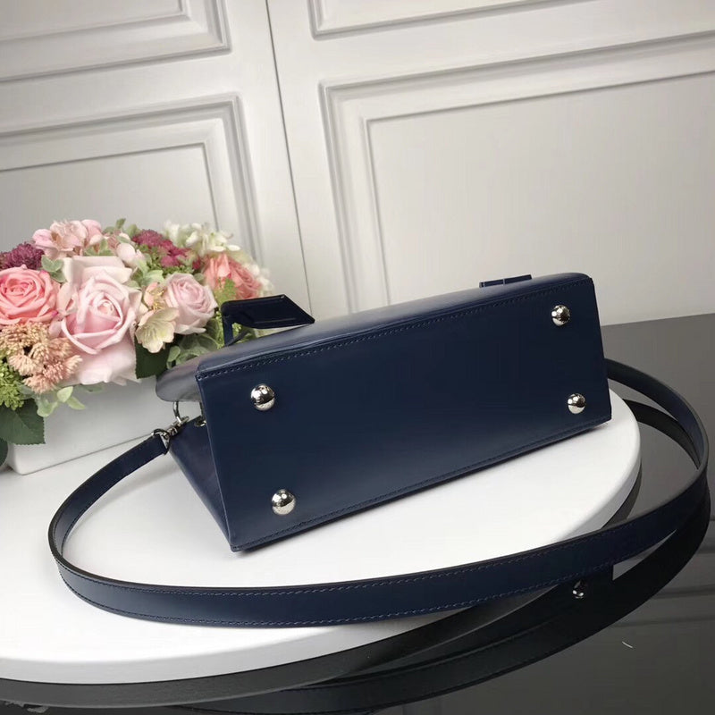 LOV - Luxurious Totes - 2349