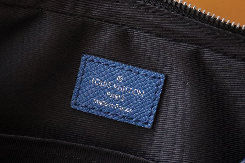 LOV - Luxurious Totes - 1714