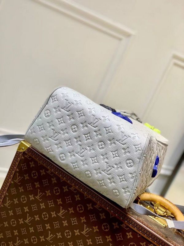 LOV - Luxurious Totes - 1077