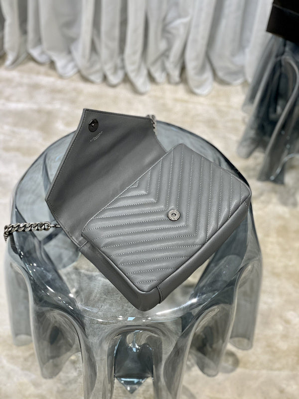 Luxurious Totes - Latest - 8945