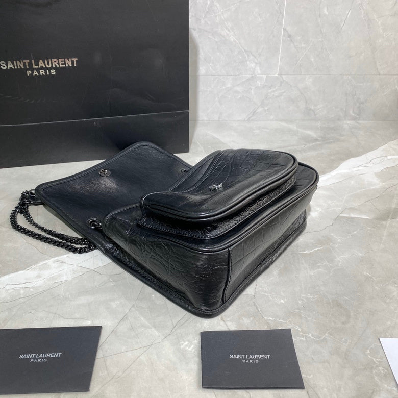 Luxurious Totes - Latest - 8422