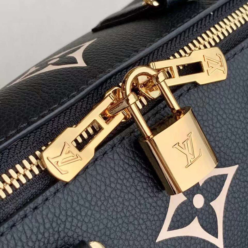 LOV - Luxurious Totes - 2313