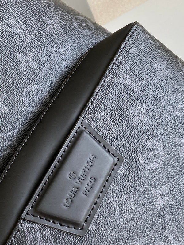 LOV - Luxurious Totes - 1820