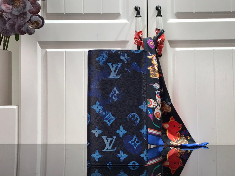 LOV - Luxurious Totes - 2428