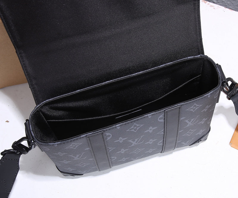 LOV - Luxurious Totes - 1825