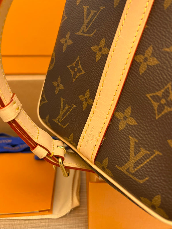 LOV - Luxurious Totes - 1635
