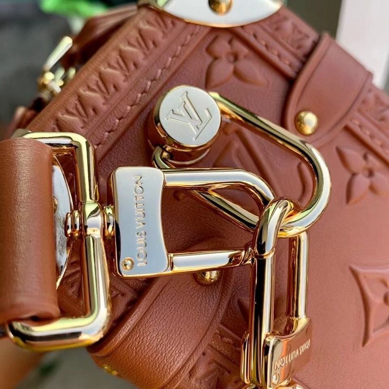 LOV - Luxurious Totes - 831