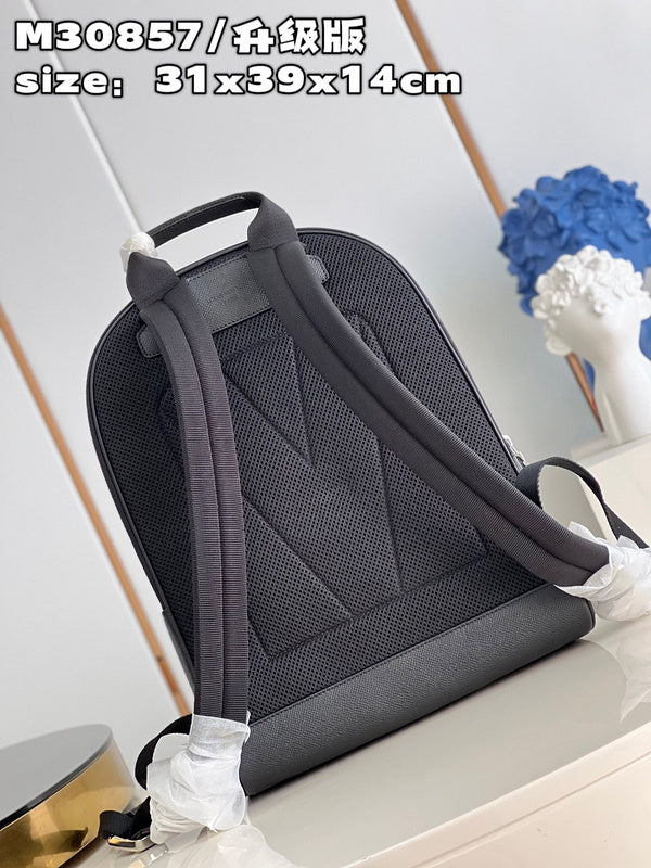 LOV - Luxurious Totes - 704