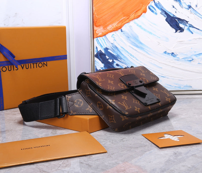 LOV - Luxurious Totes - 1974