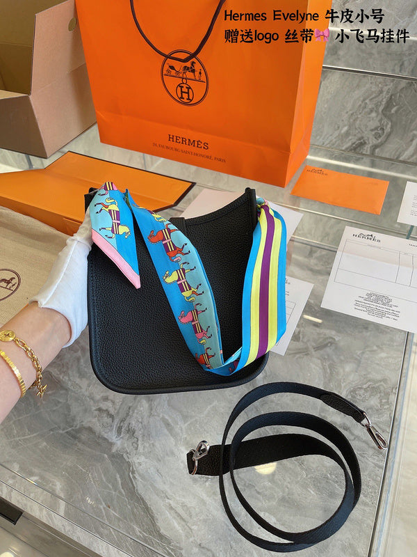 Luxurious Totes - HMS3 Bags - 047