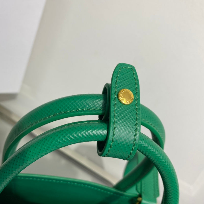 Luxurious Totes - Latest - 4558