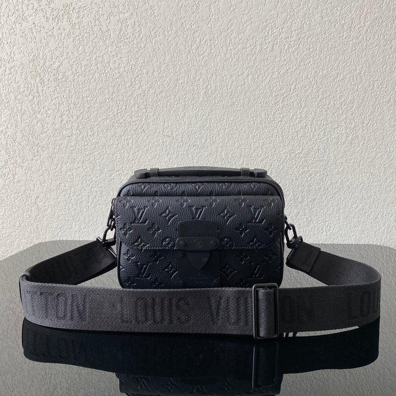 LOV - Luxurious Totes - 2233